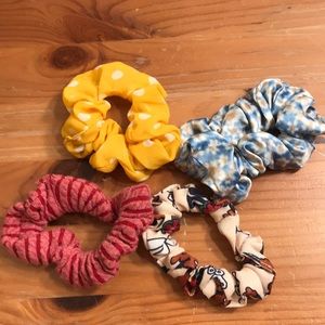 FREE WITH PURCHASE- Assorted scrunchies!